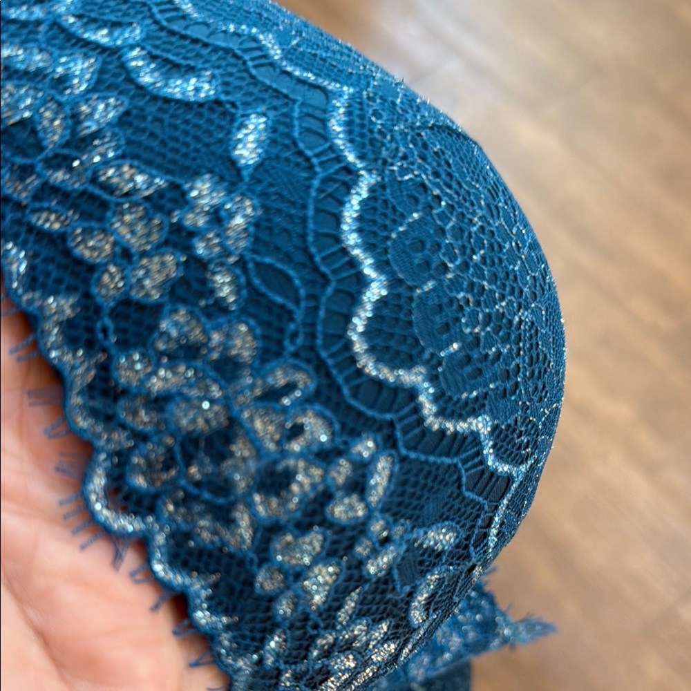Victoria's Secret Dream Angels Lined Demi Lace Underwire Bra 38D - Picture 5 of 7
